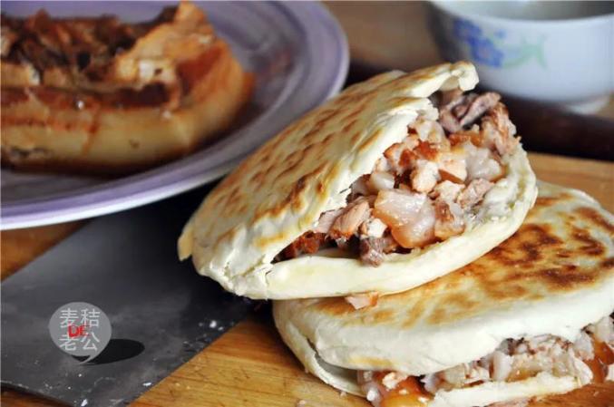西安特色菜夹馍推荐_西安肉夹馍制作方法_凉皮肉夹馍
