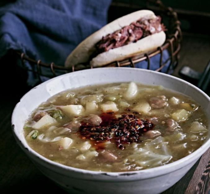 西安特色菜夹馍推荐_西安肉夹馍制作方法_凉皮肉夹馍