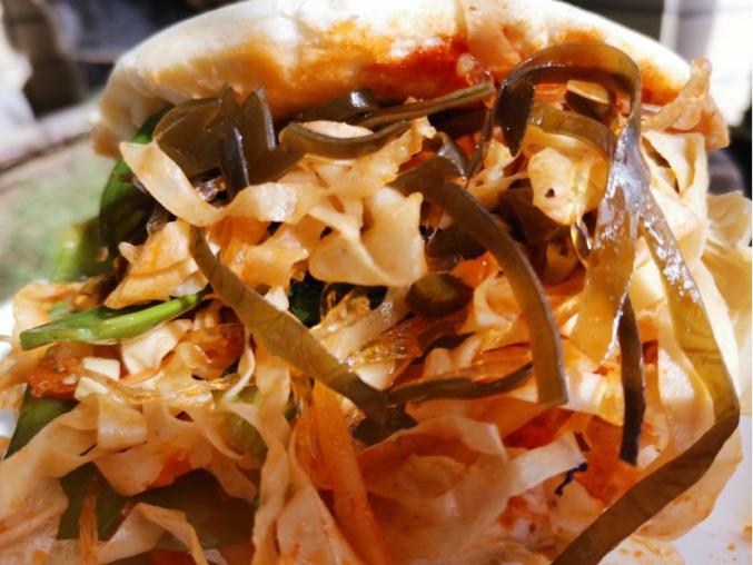 凉皮肉夹馍_西安特色菜夹馍推荐_西安肉夹馍制作方法