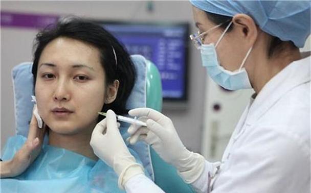 演员咏梅为啥不生孩子