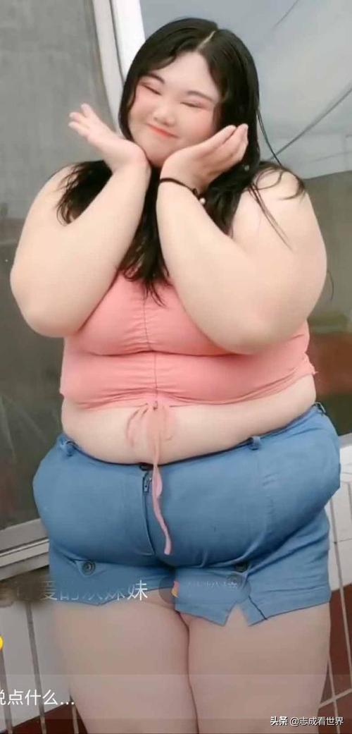 鼻子上有个痘痘是怎么回事 鼻子上有个痘痘是怎么回事