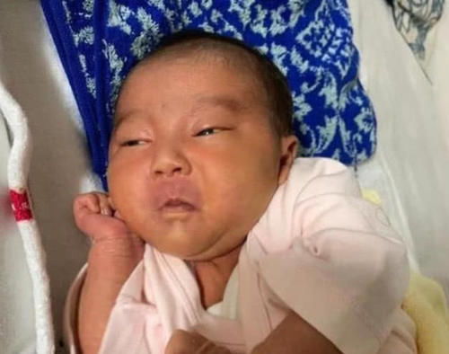 杨丞琳发文告别黄鸿升